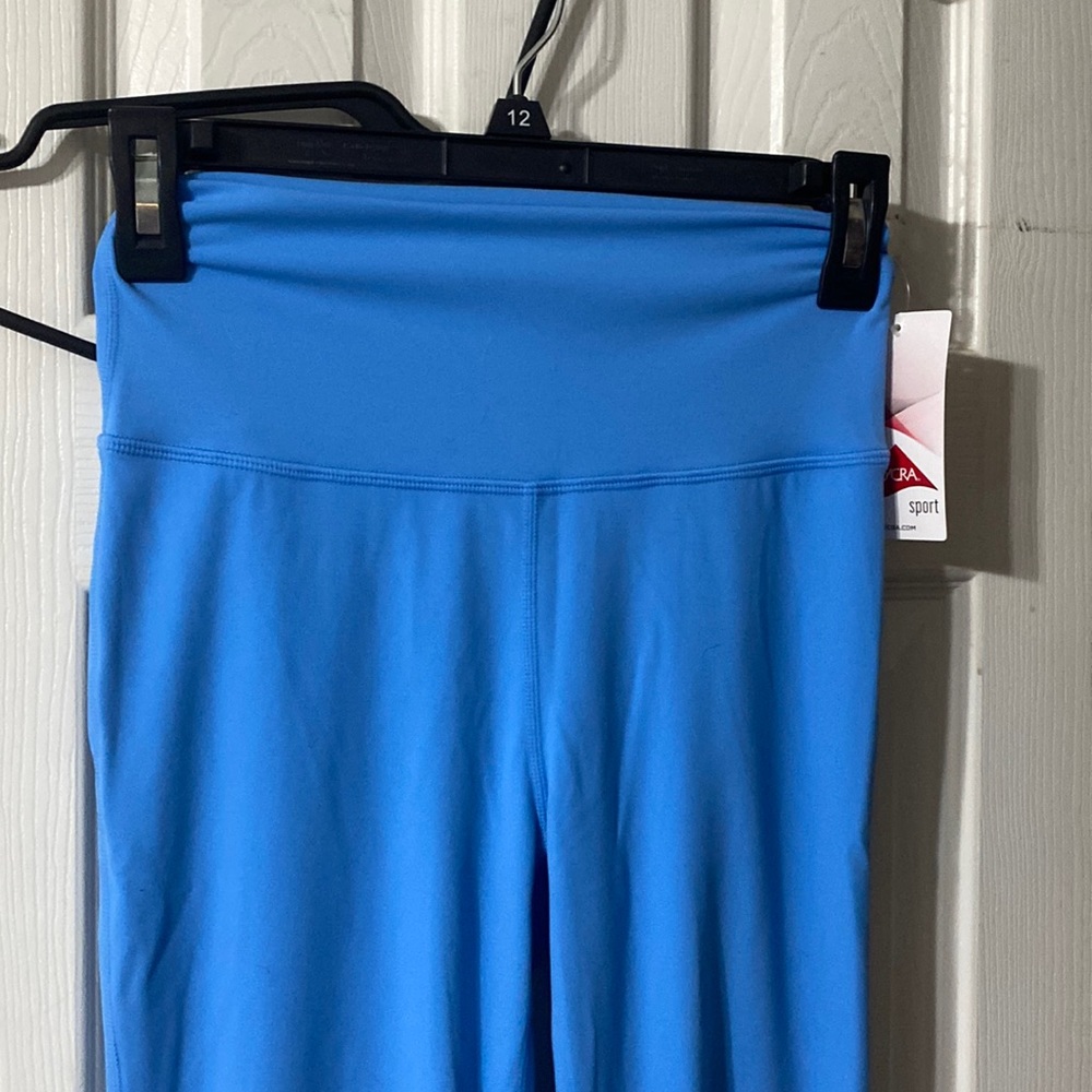 Photos of an online add but these ones do not have the scrunch in the butt